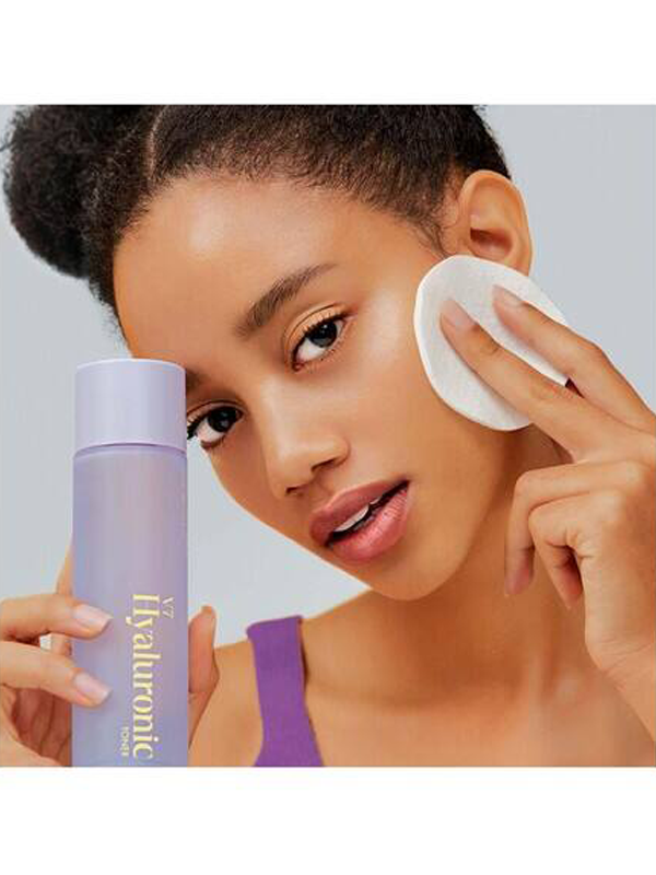 v7 hyaluronic toner_600_800_01 V7 Hyaluronic Toner